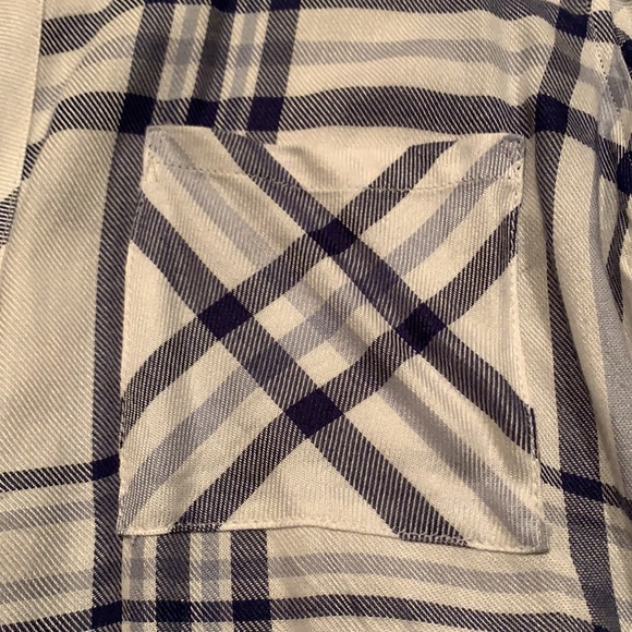 Max & Mia Long Sleeve Button Down Plaid Shirt - Picture 6 of 9